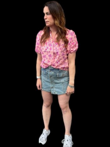 Blouse bewerkt met pofmouw