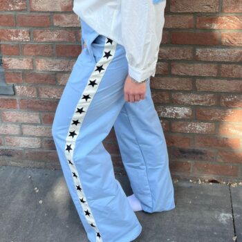 Broek met sterren op zijkant